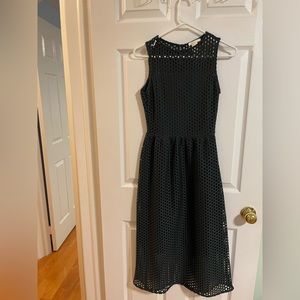 H&M dress in dark green - only worn once!